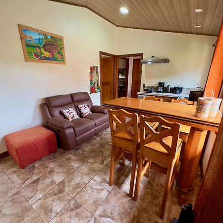Cabina Monteverde Soan De Montana Apartment Exterior foto