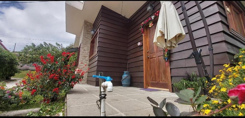 Cabina Monteverde Soan De Montana Apartment Exterior foto