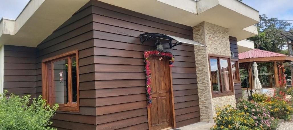 Cabina Monteverde Soan De Montana Apartment Exterior foto