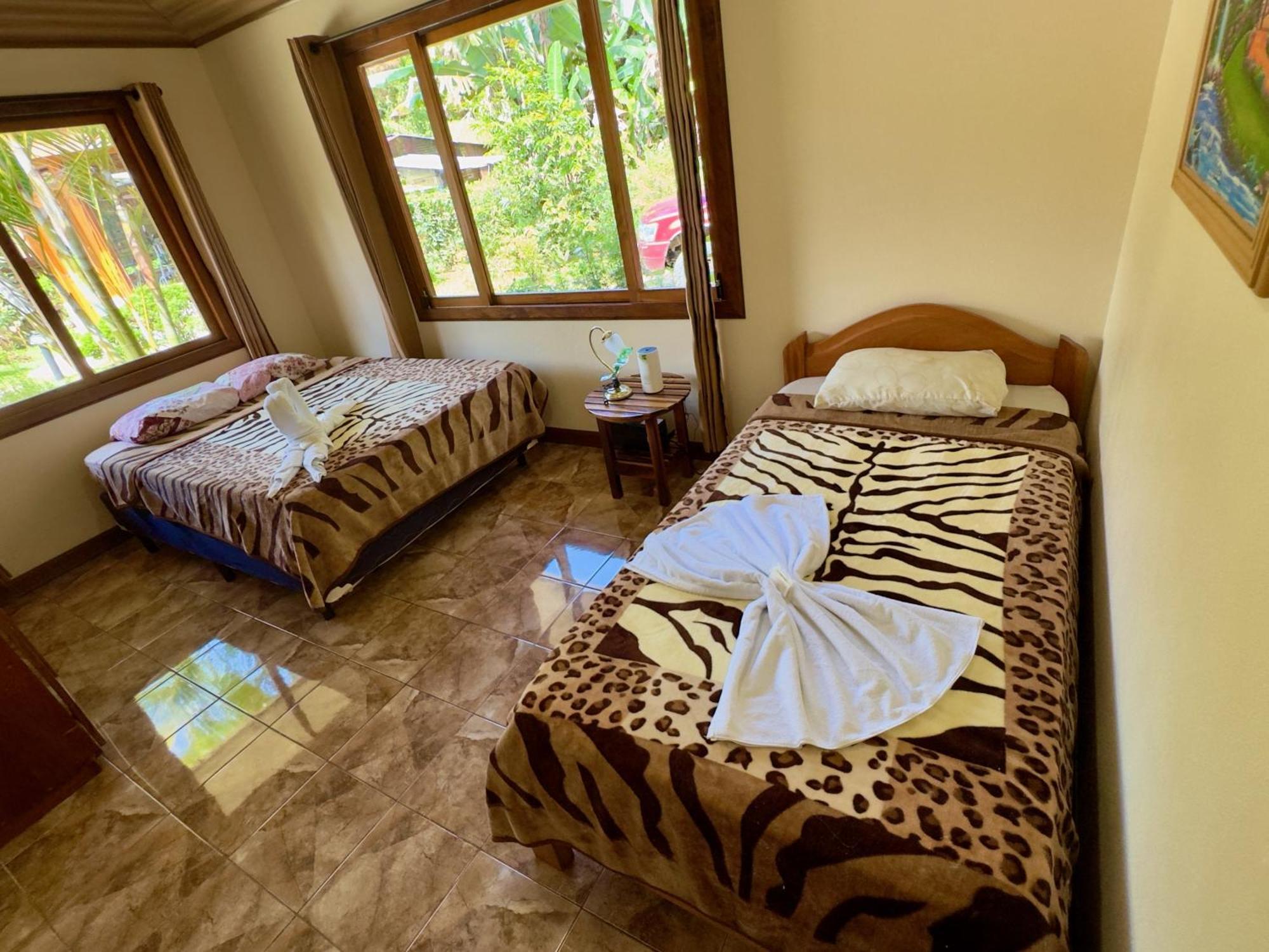 Cabina Monteverde Soan De Montana Apartment Exterior foto