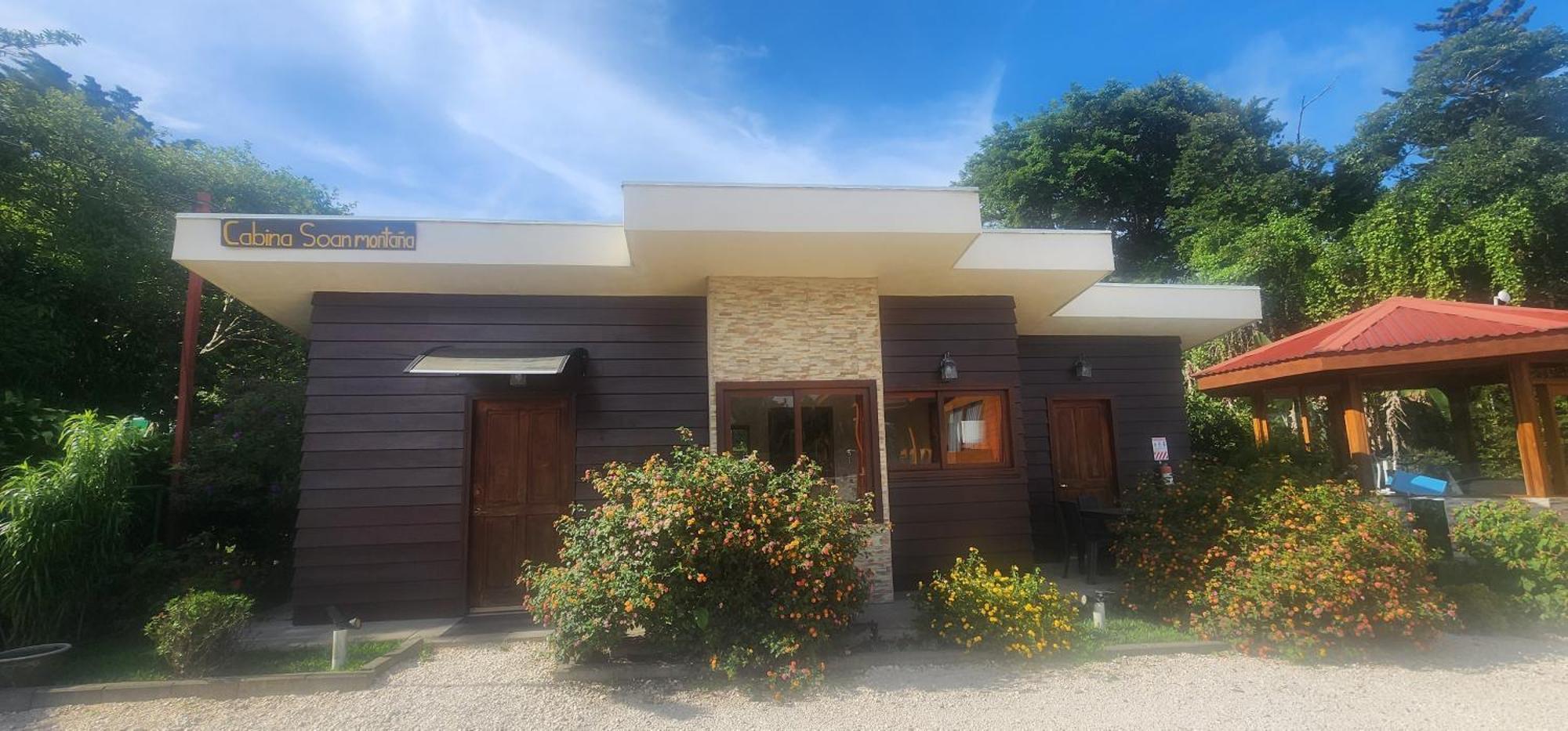 Cabina Monteverde Soan De Montana Apartment Exterior foto